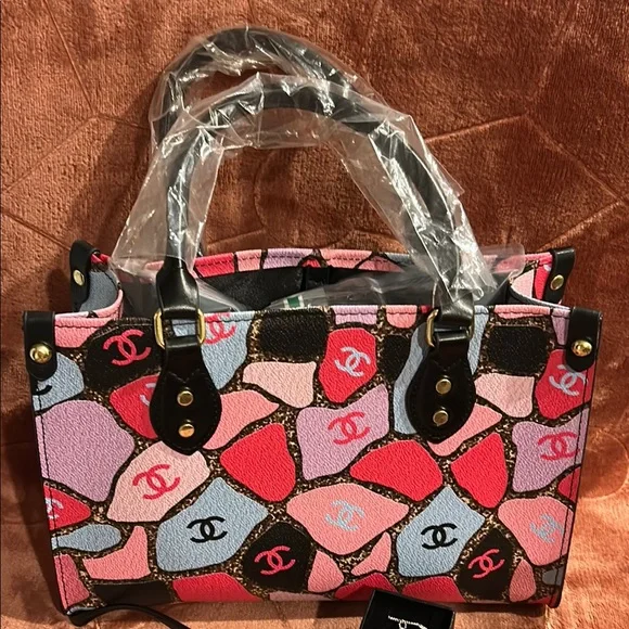 Customize Colorful Tote with Fashion Sunglasses & #5 Earring set - Picture 7 of 7